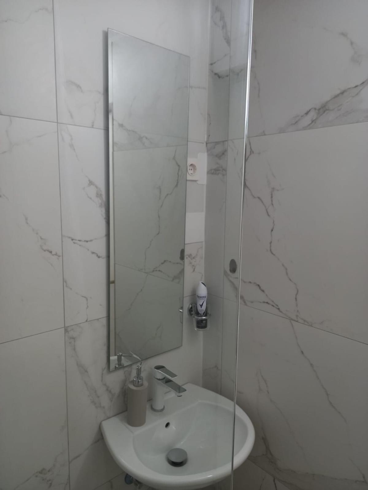 Apartmani 'Cvit' 카를로바크 외부 사진